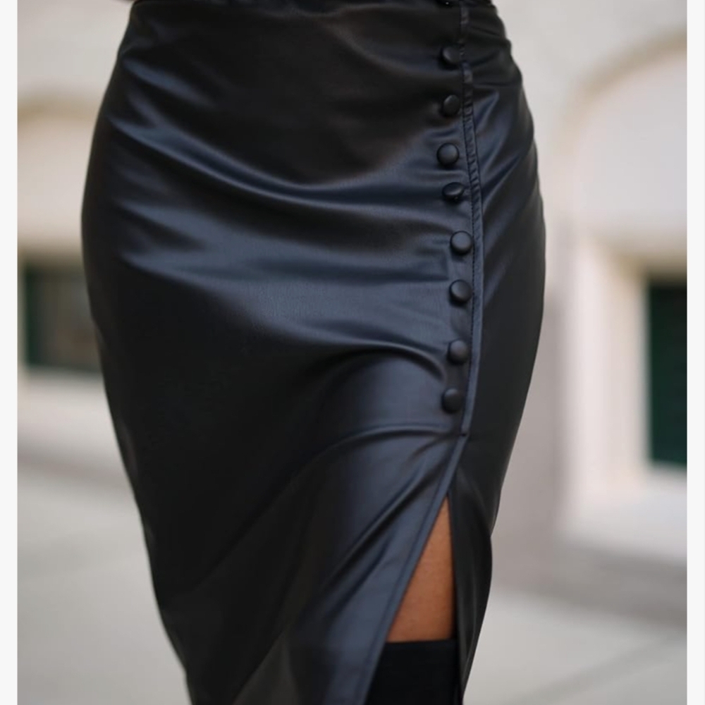 NWT The Drop Women's Black Faux Leather Midi Skirt by @signedblake , Size Small
